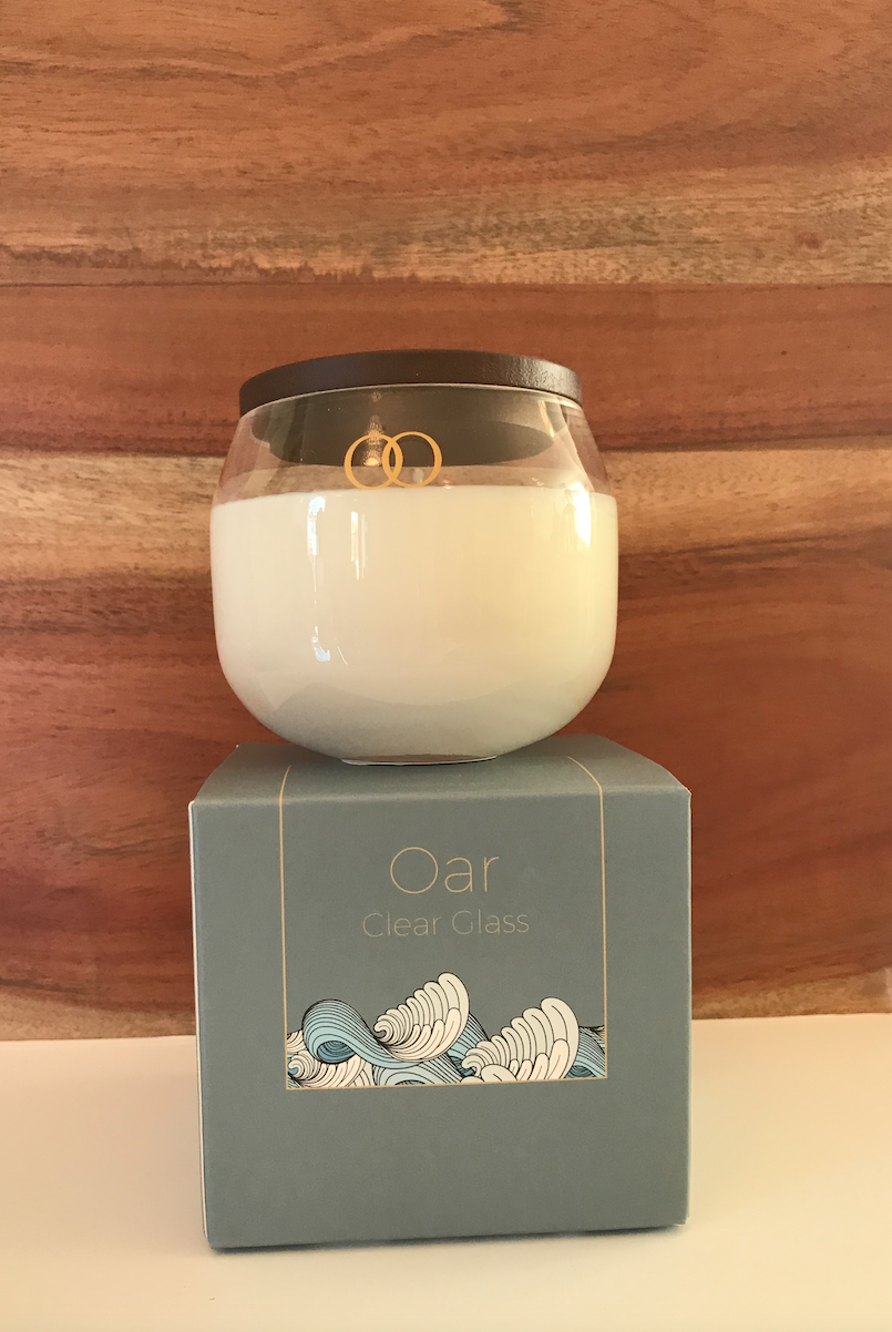 Oar Soy candle with teak top