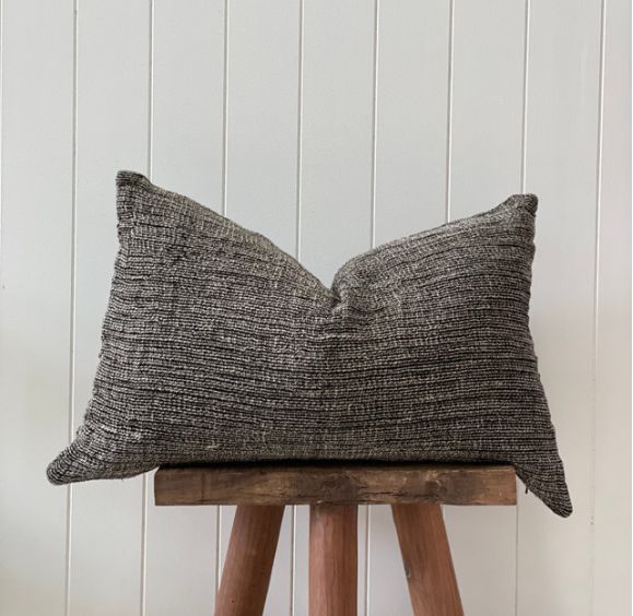 Audrey Mesh cushion - Black Natural - 60 x 40
