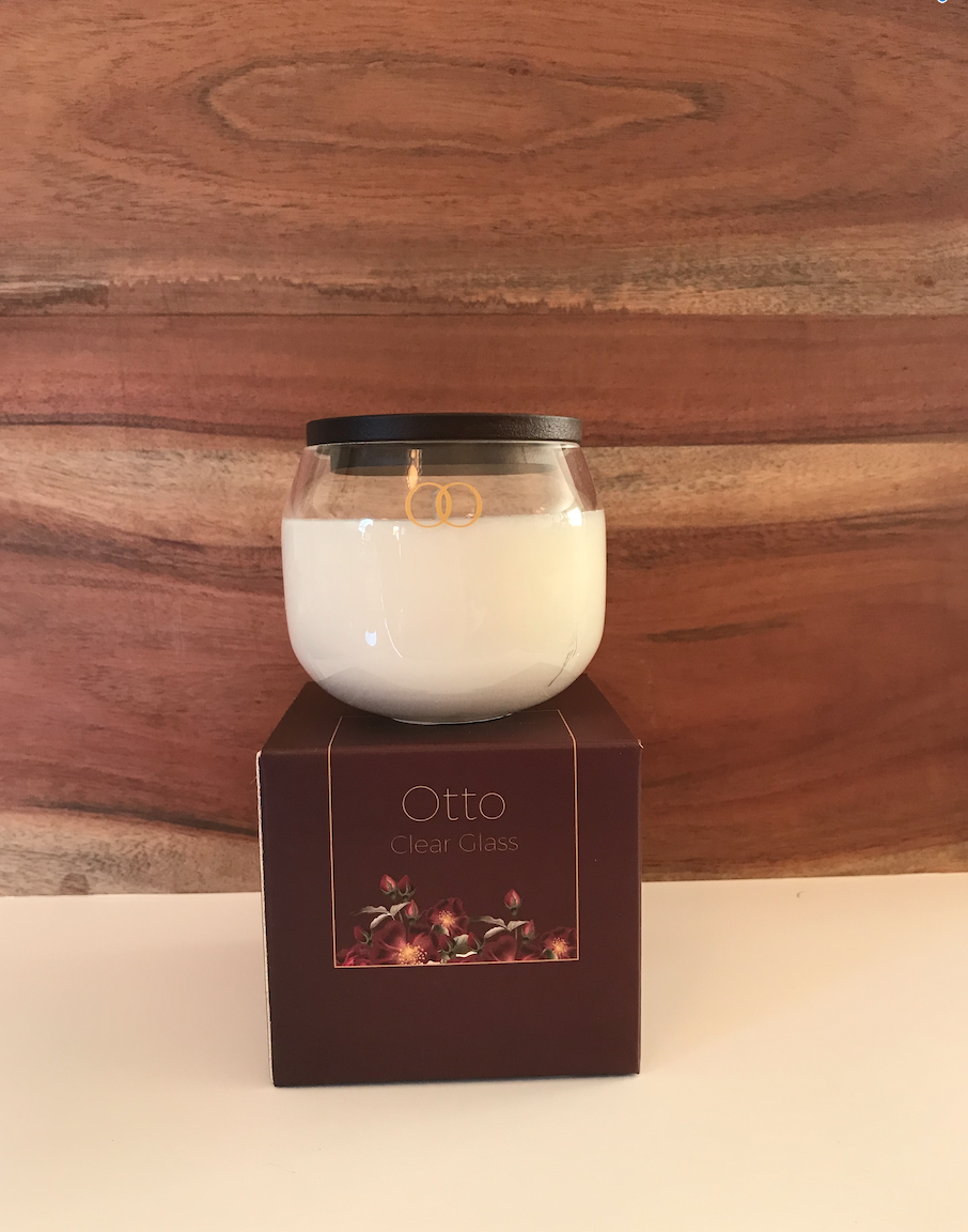 Otto Soy candle with Teak top